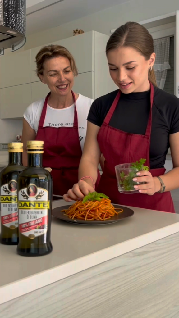 CON OLIO DANTE “MISS ITALIA CUCINA IN FAMIGLIA”